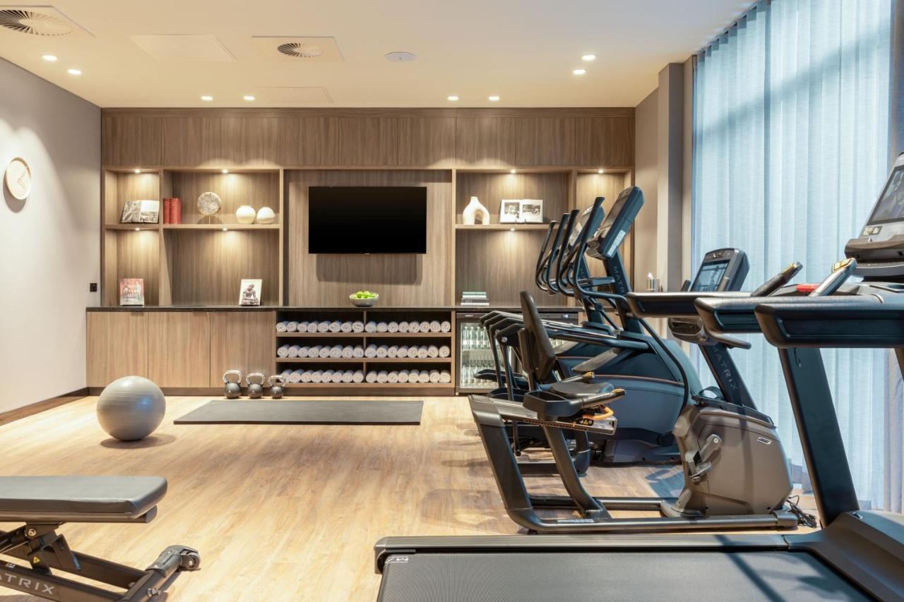 Ac Hotel By Marriott Инвернес Екстериор снимка