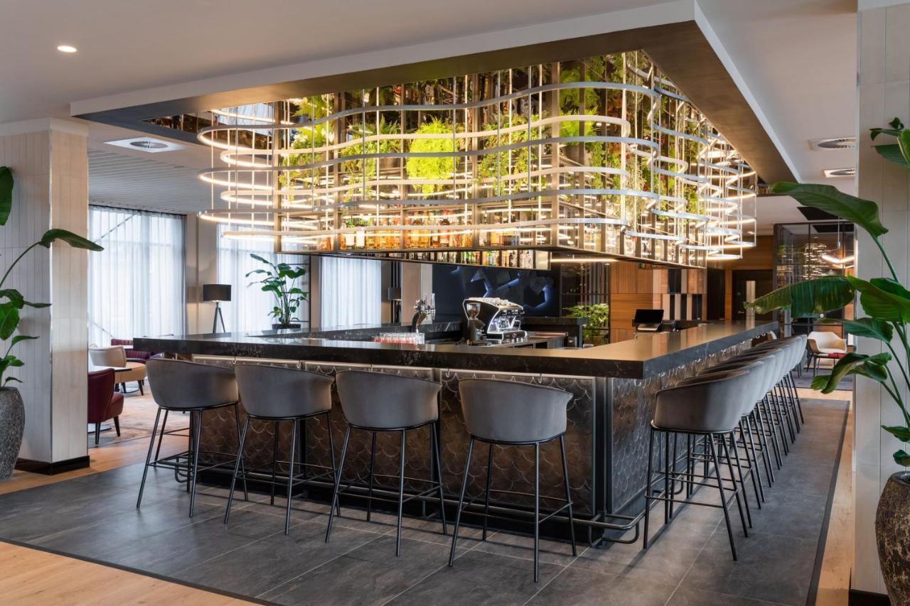 Ac Hotel By Marriott Инвернес Екстериор снимка